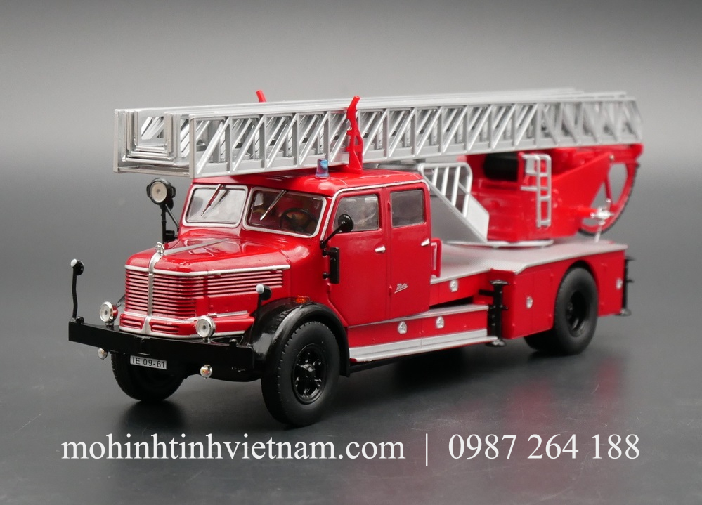MÔ HÌNH XE CỨU HỎA KRUPP DL52 (ĐỎ) 1:43 IXO