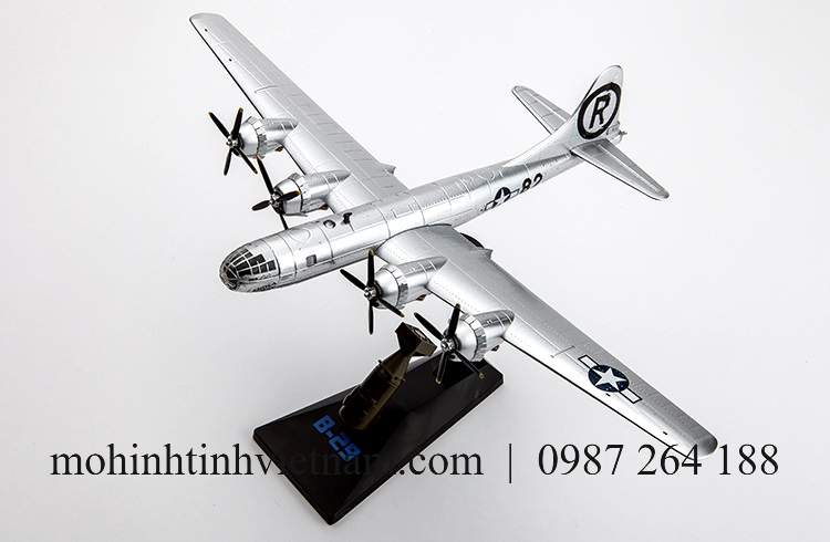 MÔ HÌNH MÁY BAY B-29 #82 LITTLE BOY (BẠC) 1:144 AF1