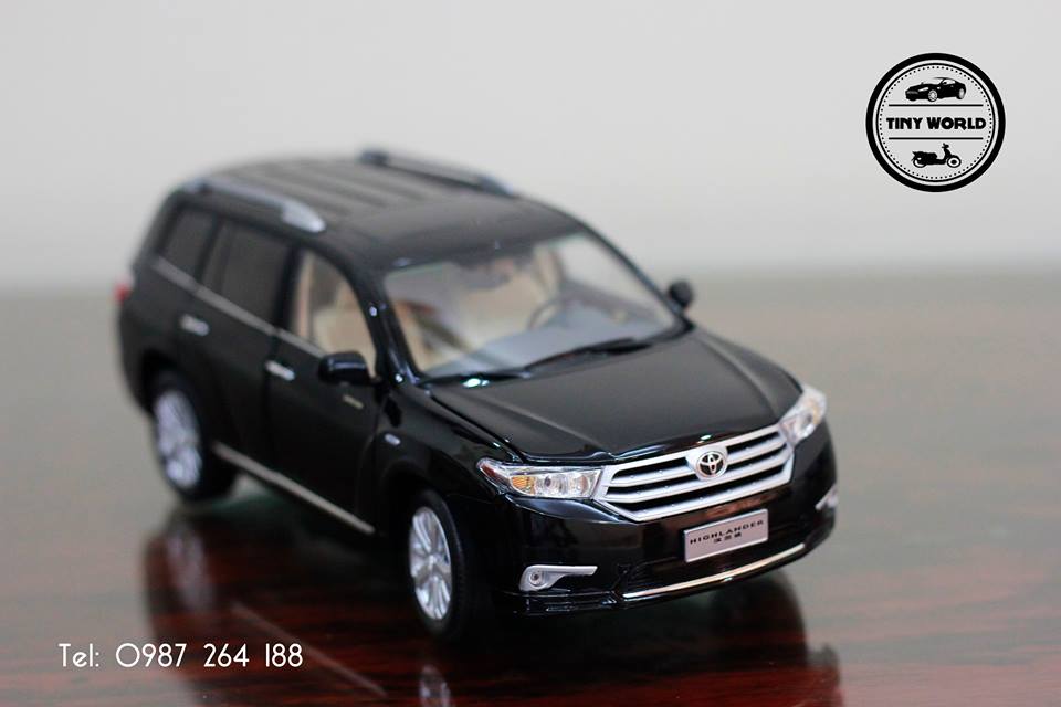 MÔ HÌNH Ô TÔ TOYOTA HIGHLANDER 2012 (ĐEN) 1:18 PAUDI