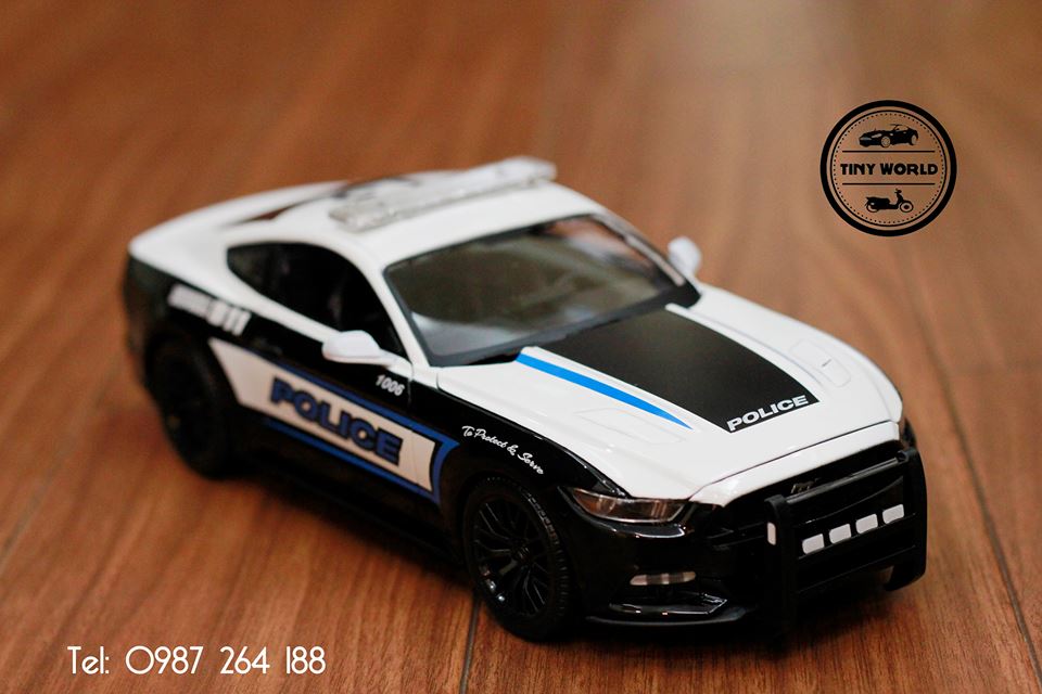 MÔ HÌNH Ô TÔ FORD MUSTANG GT 2015 POLICE (ĐEN) 1:18 MAISTO