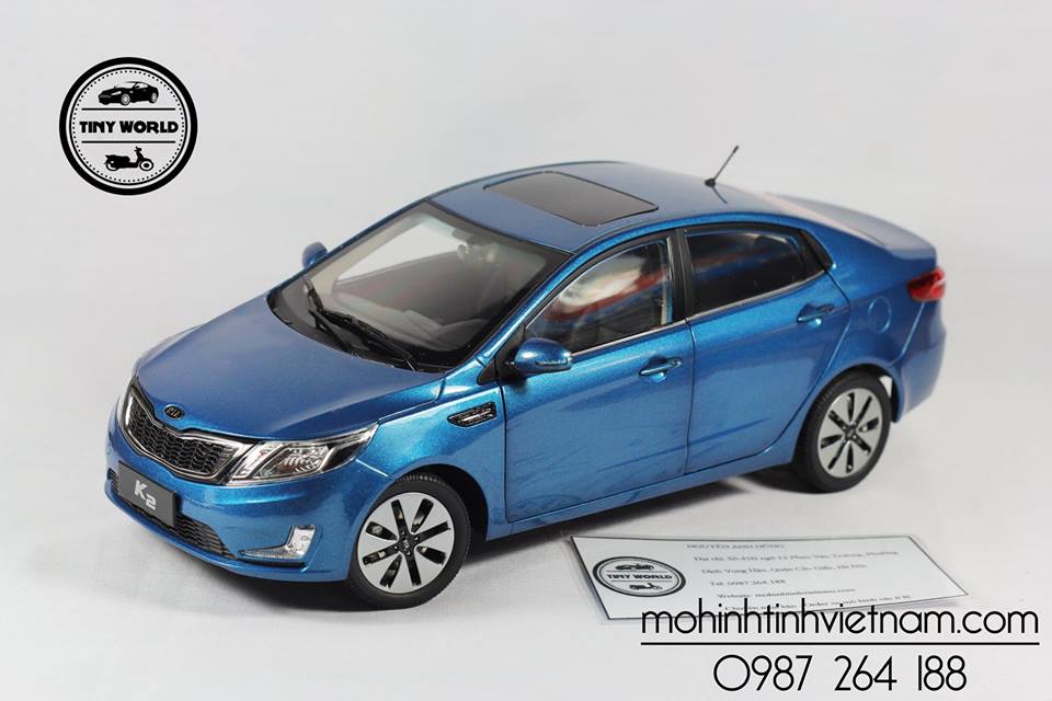 MÔ HÌNH Ô TÔ KIA K2 (XANH) 1:18 DEALER
