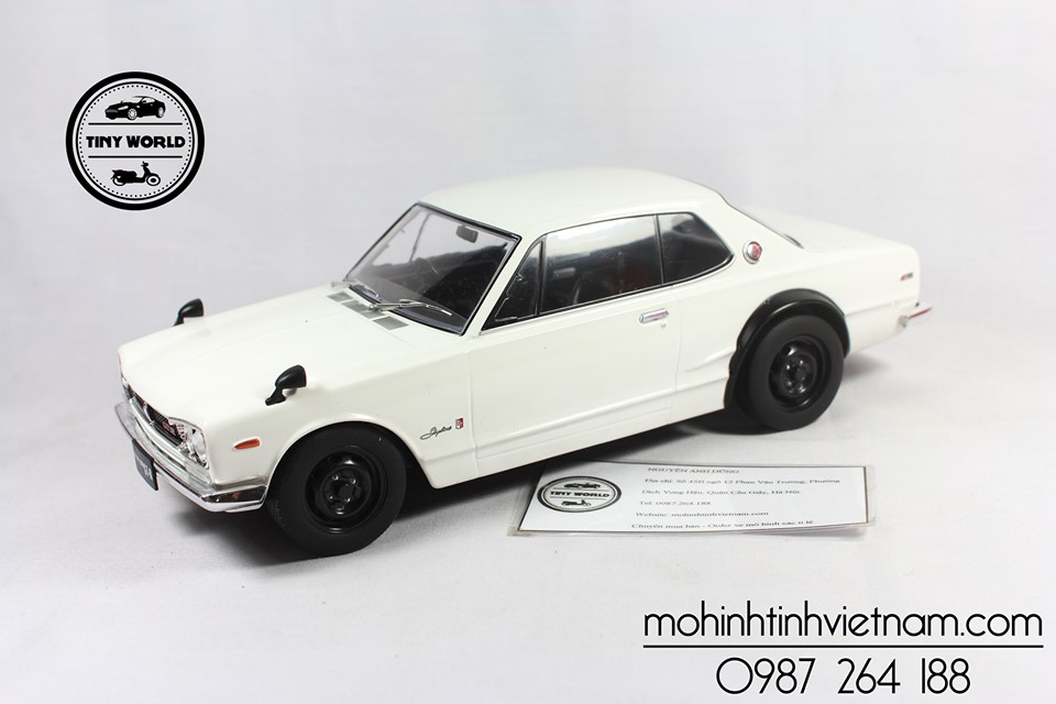 MÔ HÌNH Ô TÔ NISSAN SKYLINE GT-R (TRẮNG) 1:18 TRIPLE 9