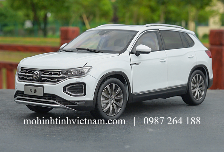 MÔ HÌNH Ô TÔ VOLKSWAGEN TAYRON TOUAREG 2019 (TRẮNG) 1:18 DEALER