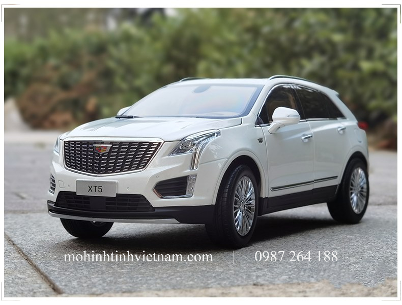 MÔ HÌNH Ô TÔ CADILLAC XT5 2019 (TRẮNG) 1:18 DEALER