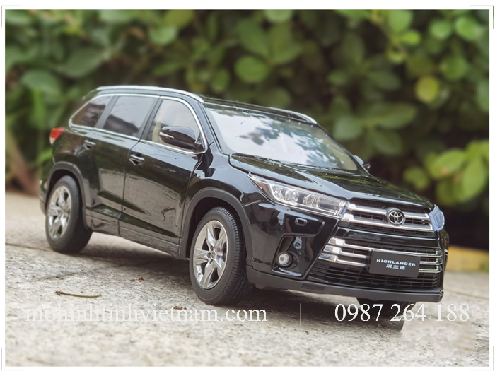 MÔ HÌNH Ô TÔ TOYOTA HIGHLANDER 2018 (ĐEN) 1:18 DEALER