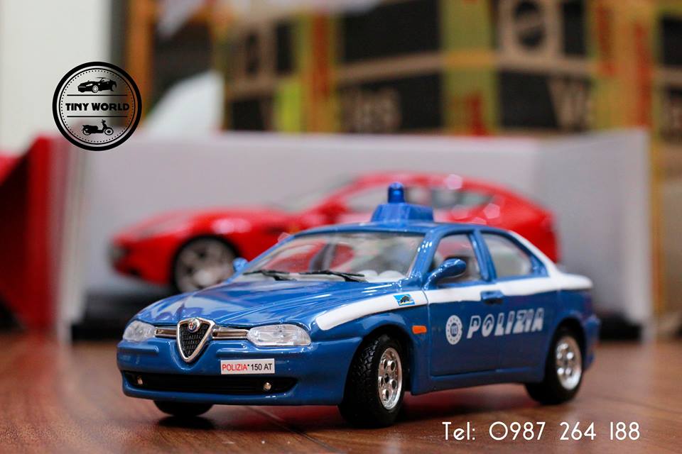 MÔ HÌNH Ô TÔ ALFA ROMEO 165 POLIZIA (XANH) 1:24 BBURAGO