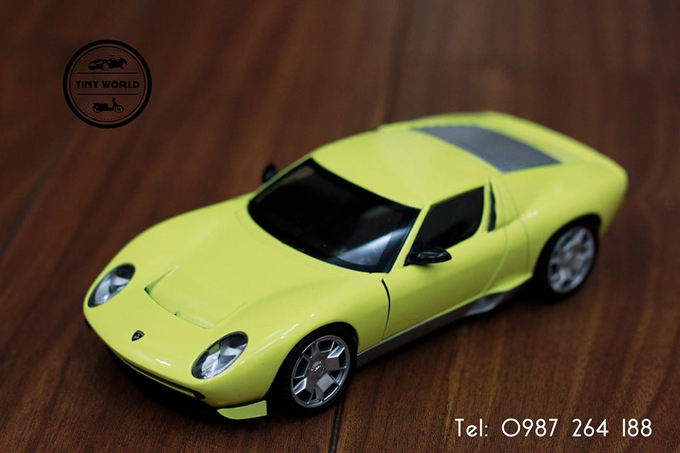 MÔ HÌNH Ô TÔ LAMBORGHINI MIURA P 400 S (VÀNG) 1:24 MOTORMAX