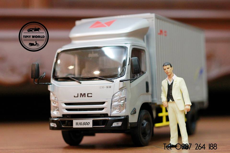 MÔ HÌNH XE TẢI JMC N800 1:18 (BẠC) 1:18 DEALER