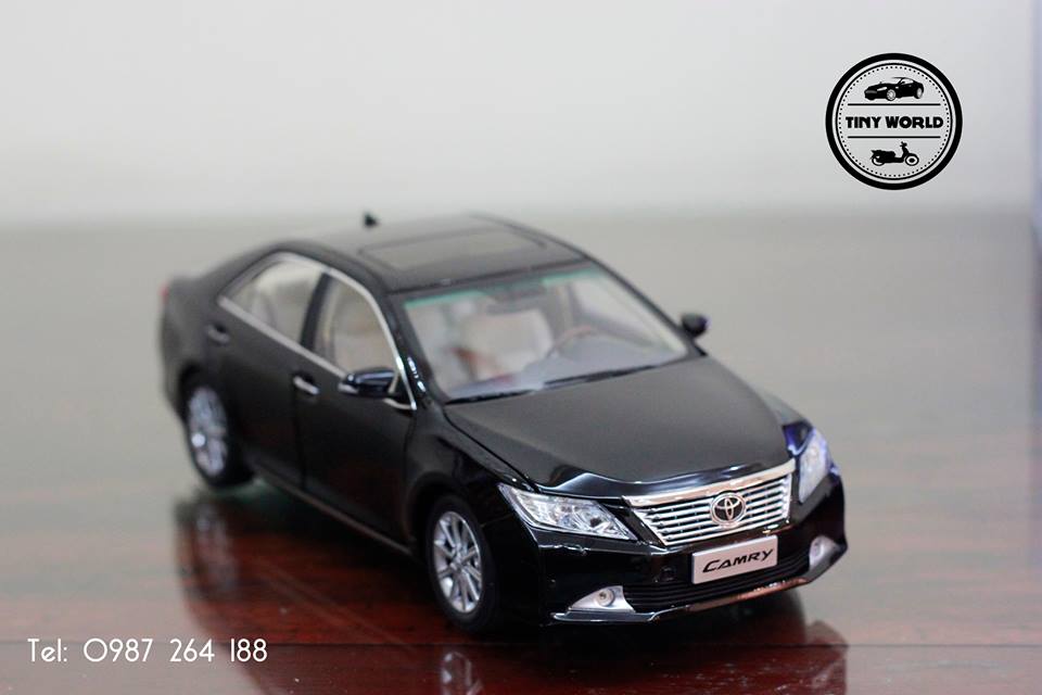 MÔ HÌNH Ô TÔ TOYOTA CAMRY 2012 (ĐEN) 1:18 PAUDI