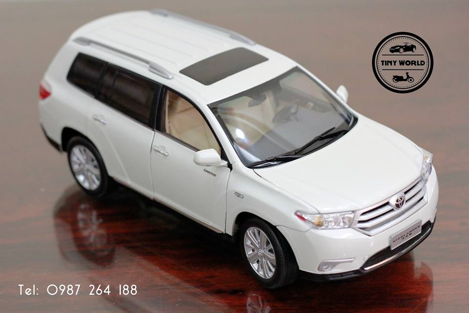 MÔ HÌNH Ô TÔ TOYOTA HIGHLANDER 2012 (TRẮNG) 1:18 PAUDI