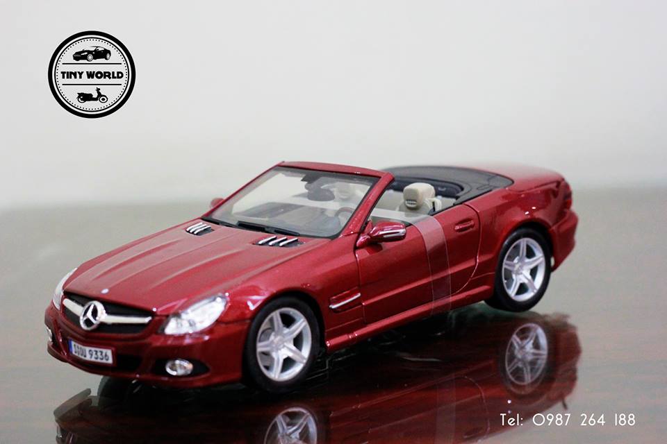 MÔ HÌNH Ô TÔ MERCEDES-BENZ SL550 (ĐỎ) 1:18 MAISTO