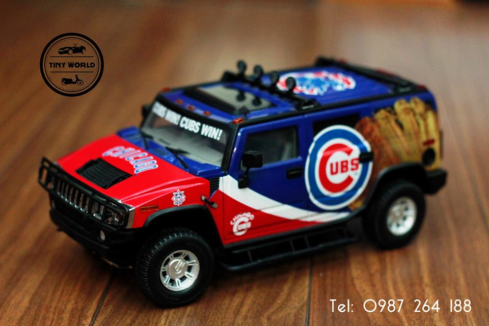 MÔ HÌNH Ô TÔ HUMMER H2 (XANH) 1:18 HIGHWAY 61