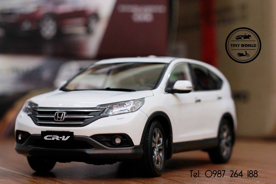 MÔ HÌNH Ô TÔ HONDA CR-V 2012 (TRẮNG) 1:18 DEALER