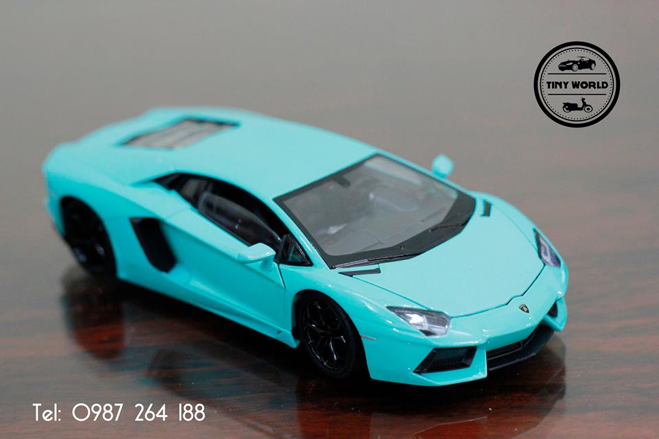 MÔ HÌNH Ô TÔ LAMBORGHINI AVENTADOR LP700-4 (XANH NGỌC) 1:24 WELLY FX