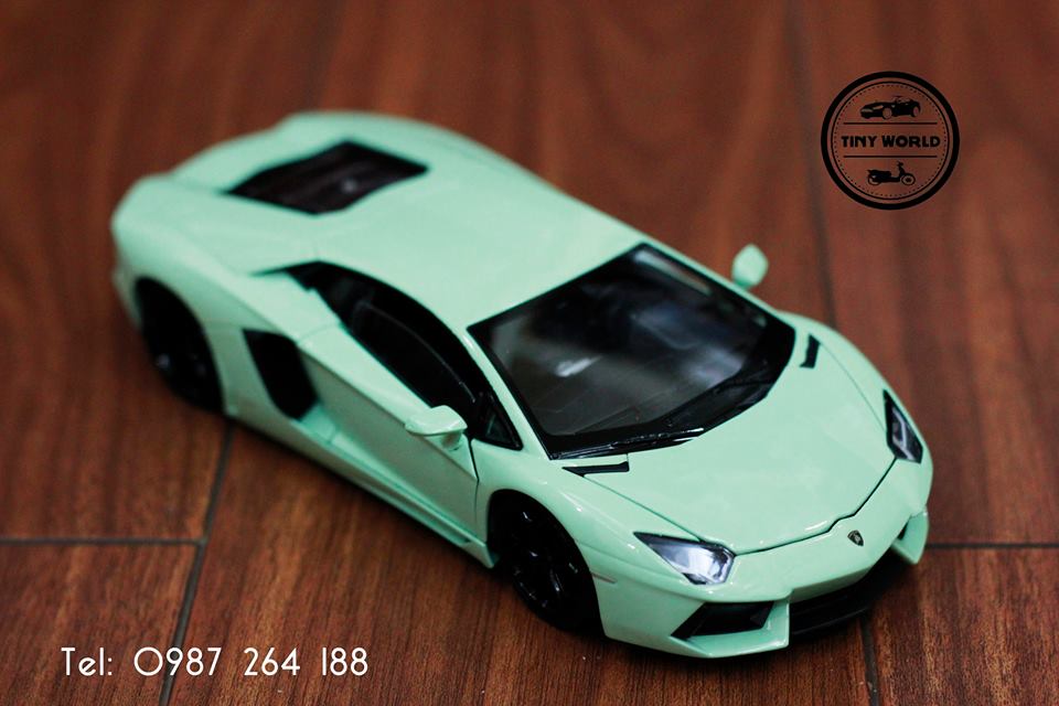 MÔ HÌNH Ô TÔ LAMBORGHINI AVENTADOR LP700-4 (XANH) 1:24 WELLY FX