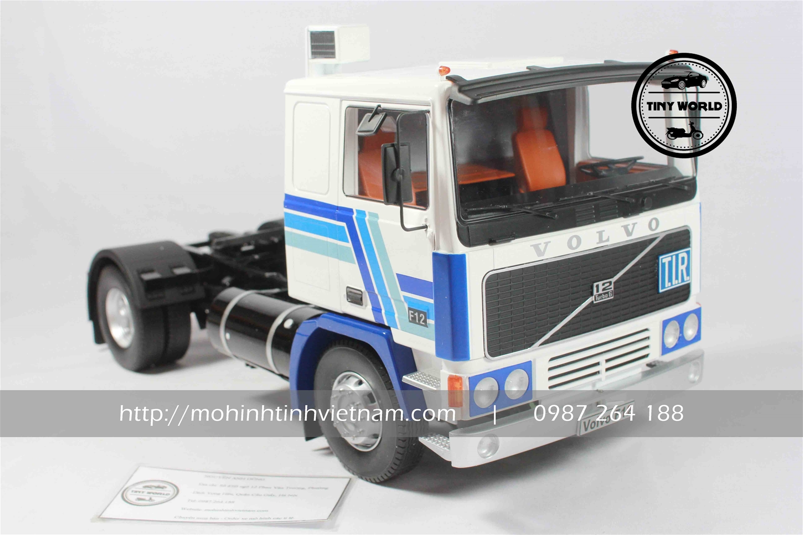 MÔ HÌNH ĐẦU KÉO ROAD KINGS VOLVO F1220 BIG RICH TRACTOR (XANH) 1:18 DEALER