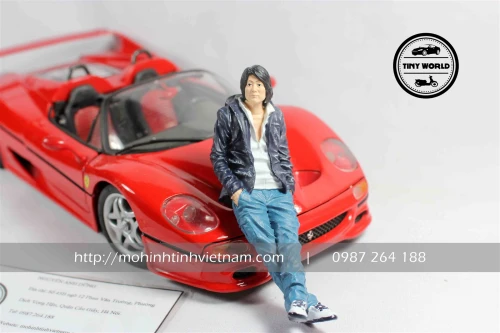 FIGURE HAN (XANH) 1:18 DIECAST MODEL