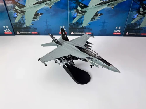 MÔ HÌNH MÁY BAY F/A-18 (XÁM) 1:72 WLTK