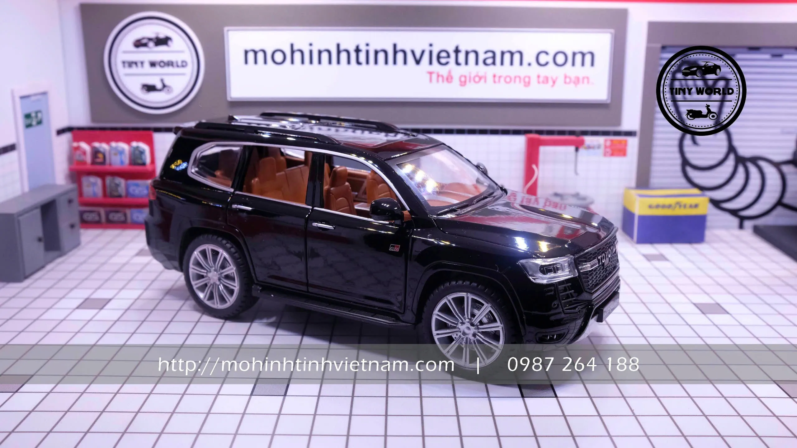 MÔ HÌNH Ô TÔ TOYOTA LAND CRUISER LC300 GR SPORT (ĐEN) 1:24 CHEZI