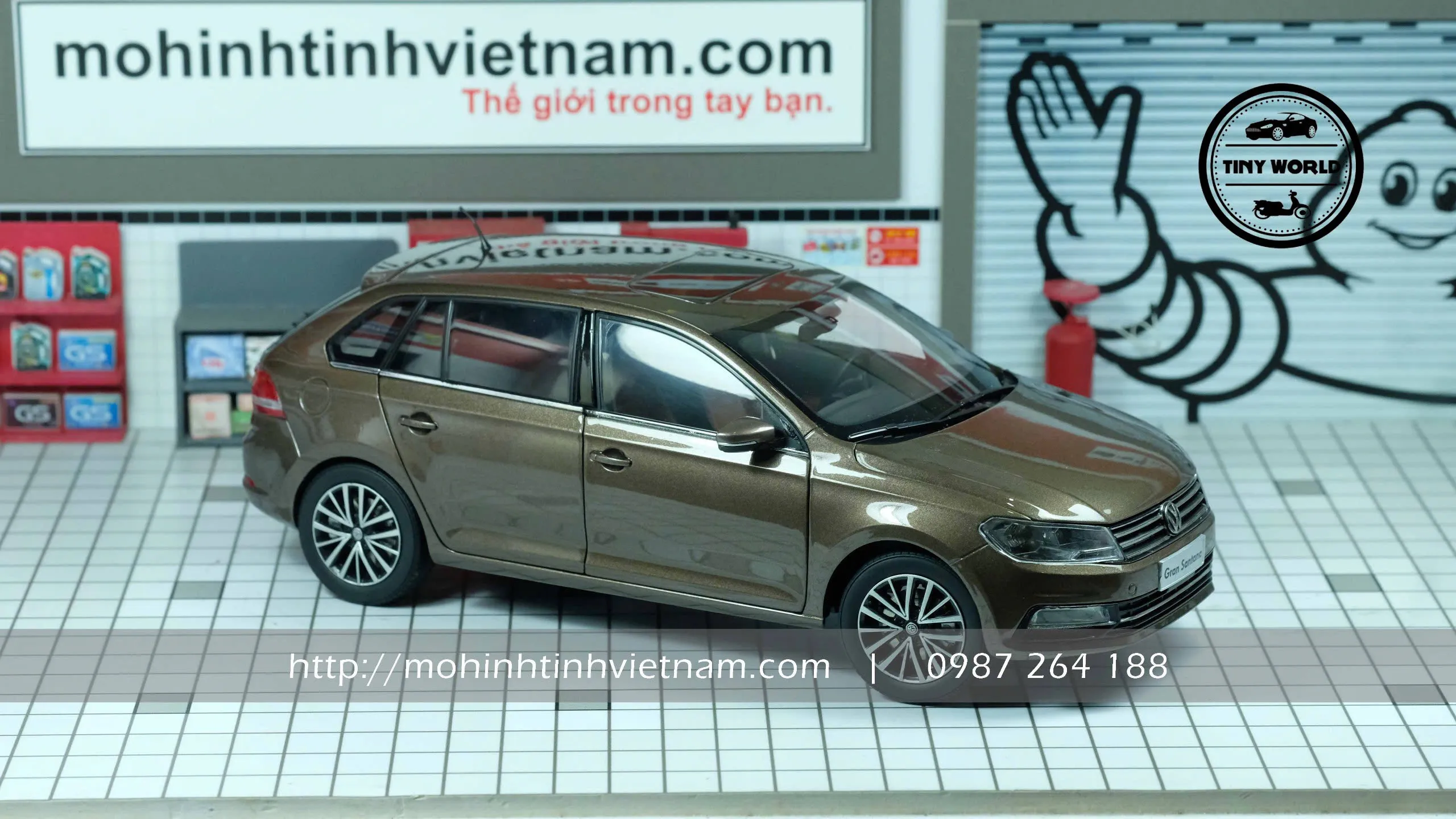MÔ HÌNH Ô TÔ VOLKSWAGEN GRAN SANTANA (NÂU) 1:18 DEALER