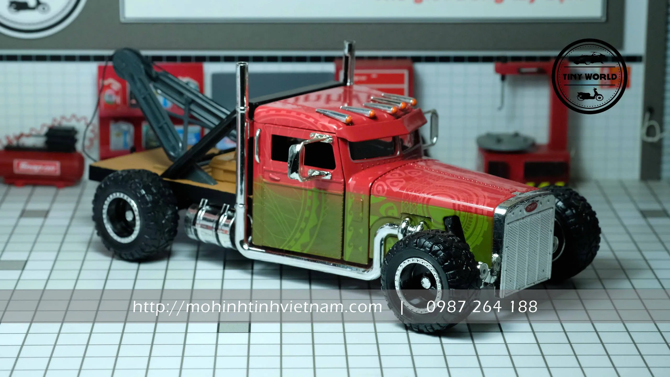 MÔ HÌNH Ô TÔ CUSTOM PETERBILT (ĐỎ) 1:24 JADA