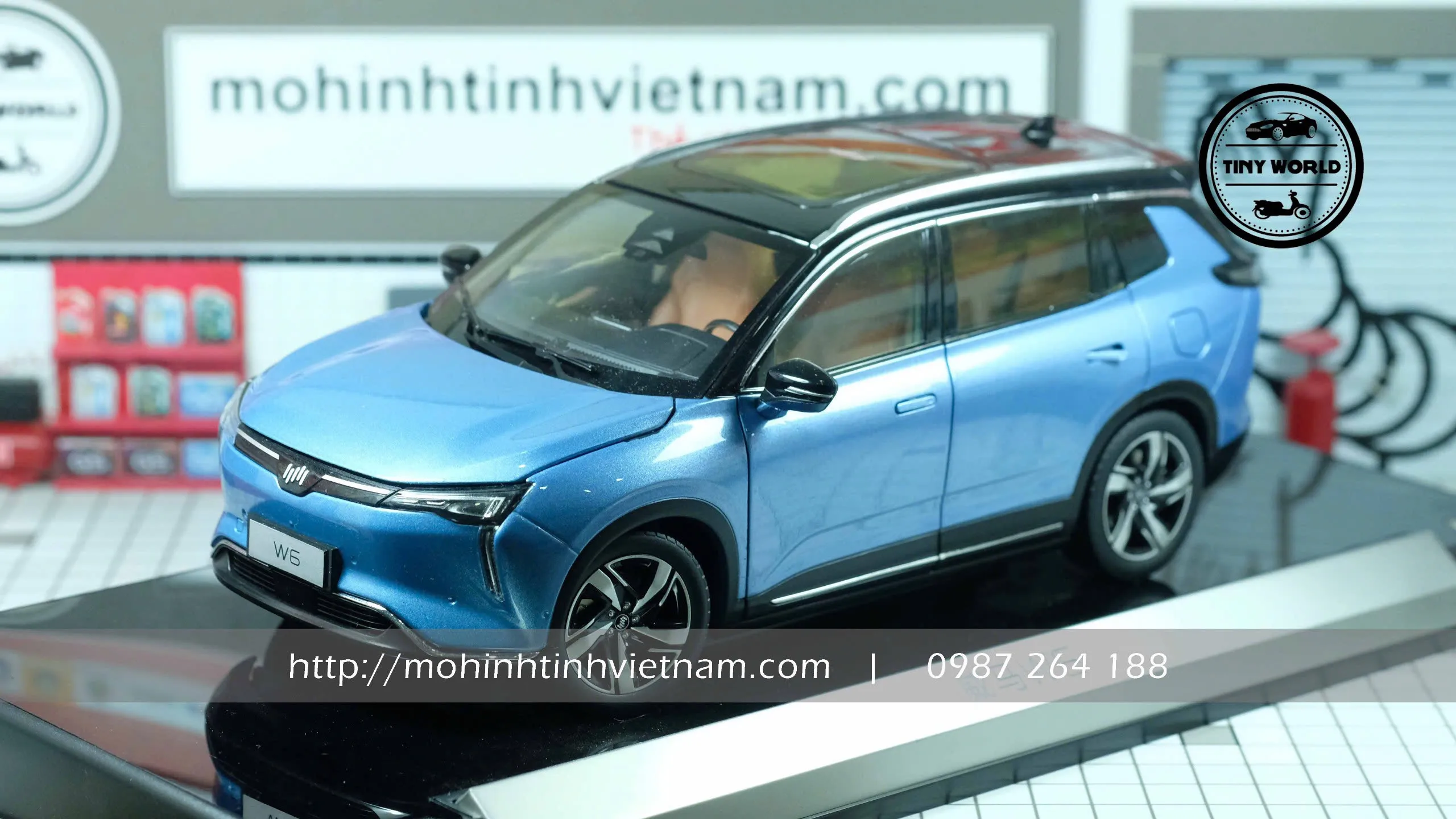MÔ HÌNH Ô TÔ WEIMA W6 (XANH) 1:18 DEALER