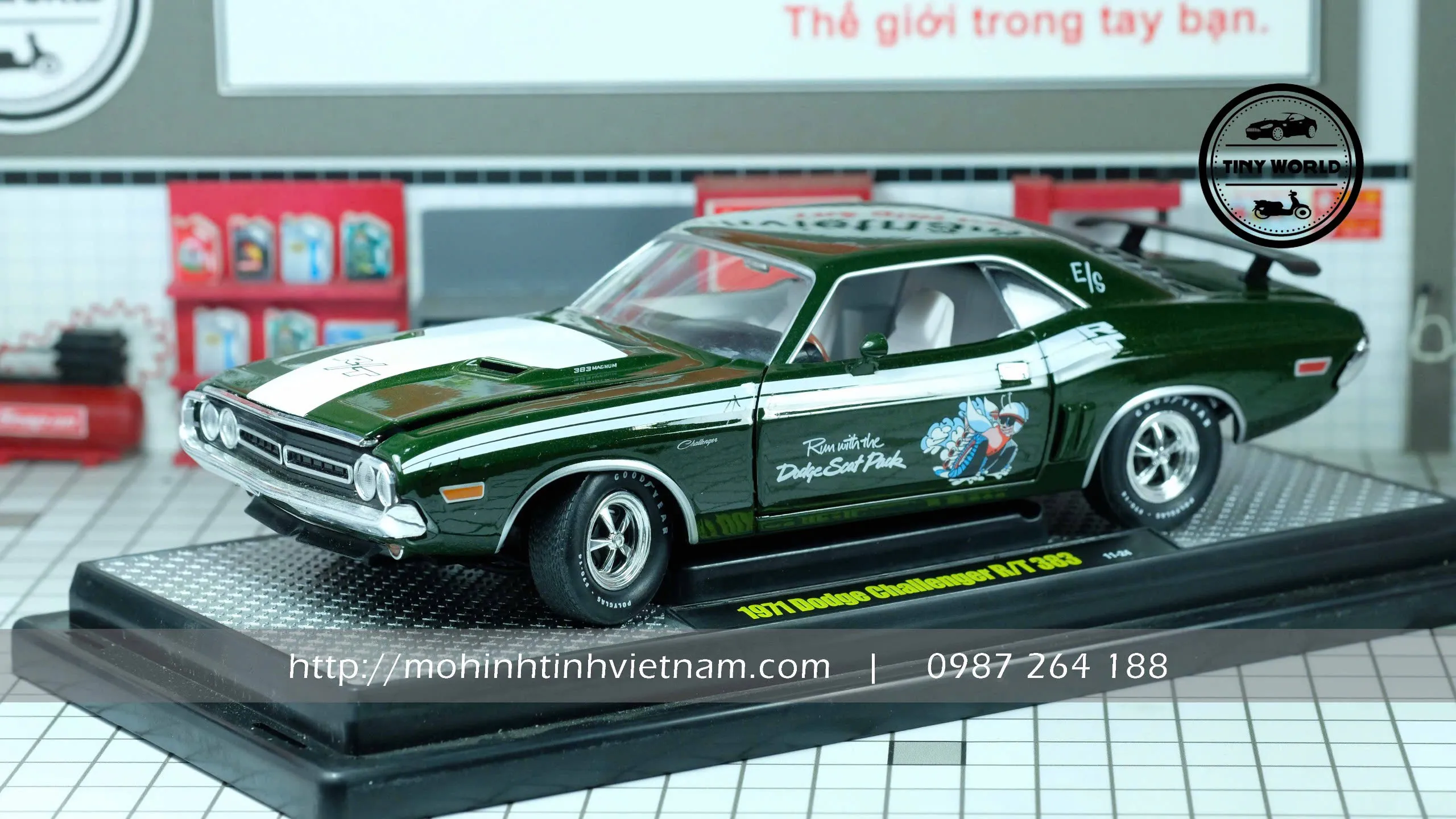 MÔ HÌNH Ô TÔ DODGE CHALLENGER R/T 383 1971 (XANH) 1:24 M2 MACHINES