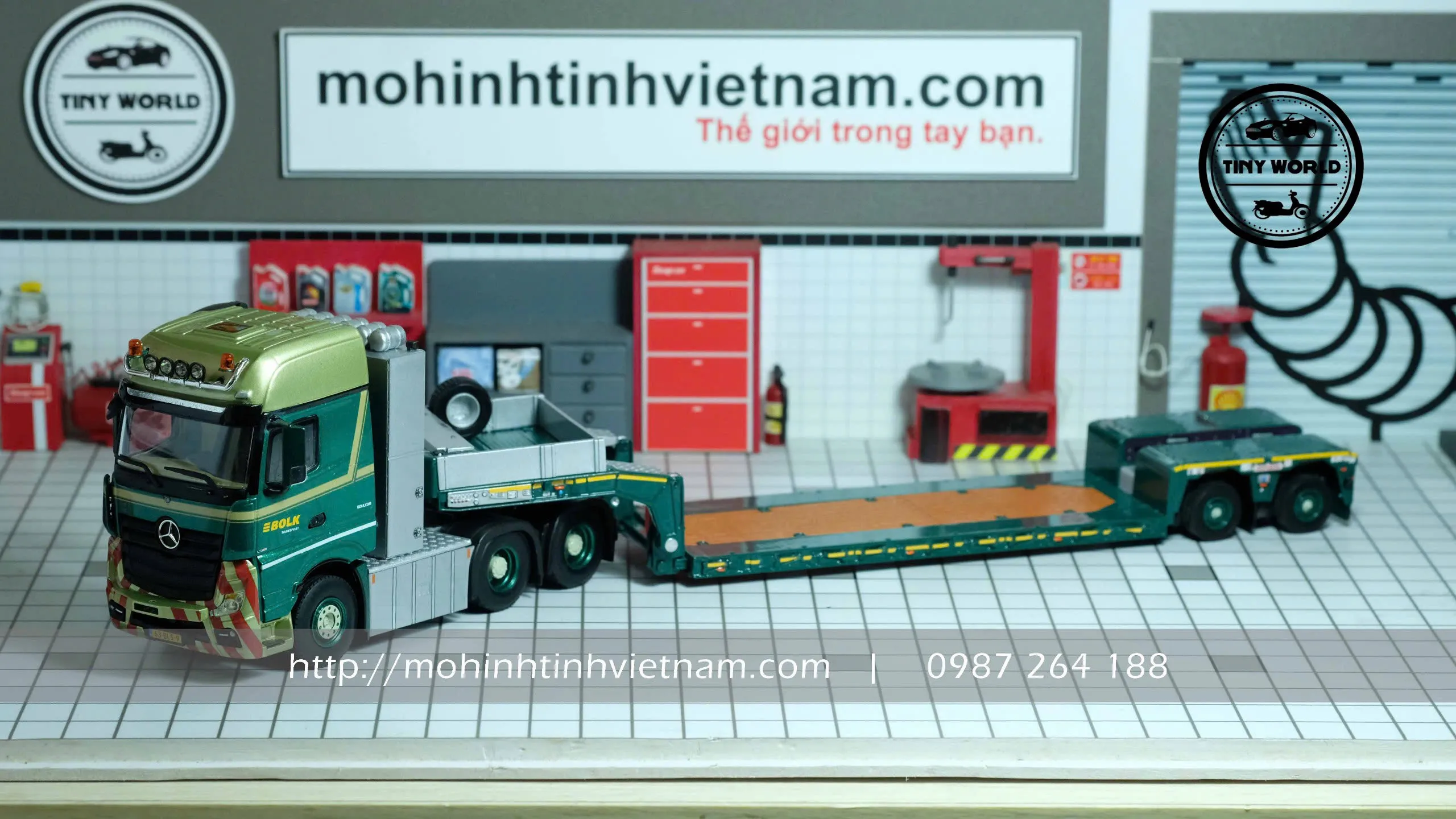 MÔ HÌNH Ô TÔ MERCEDES-BENZ ACTROS MP4 GIGA SPACE 6X4 NOOTEBOOM (XANH) 1:50 WSI