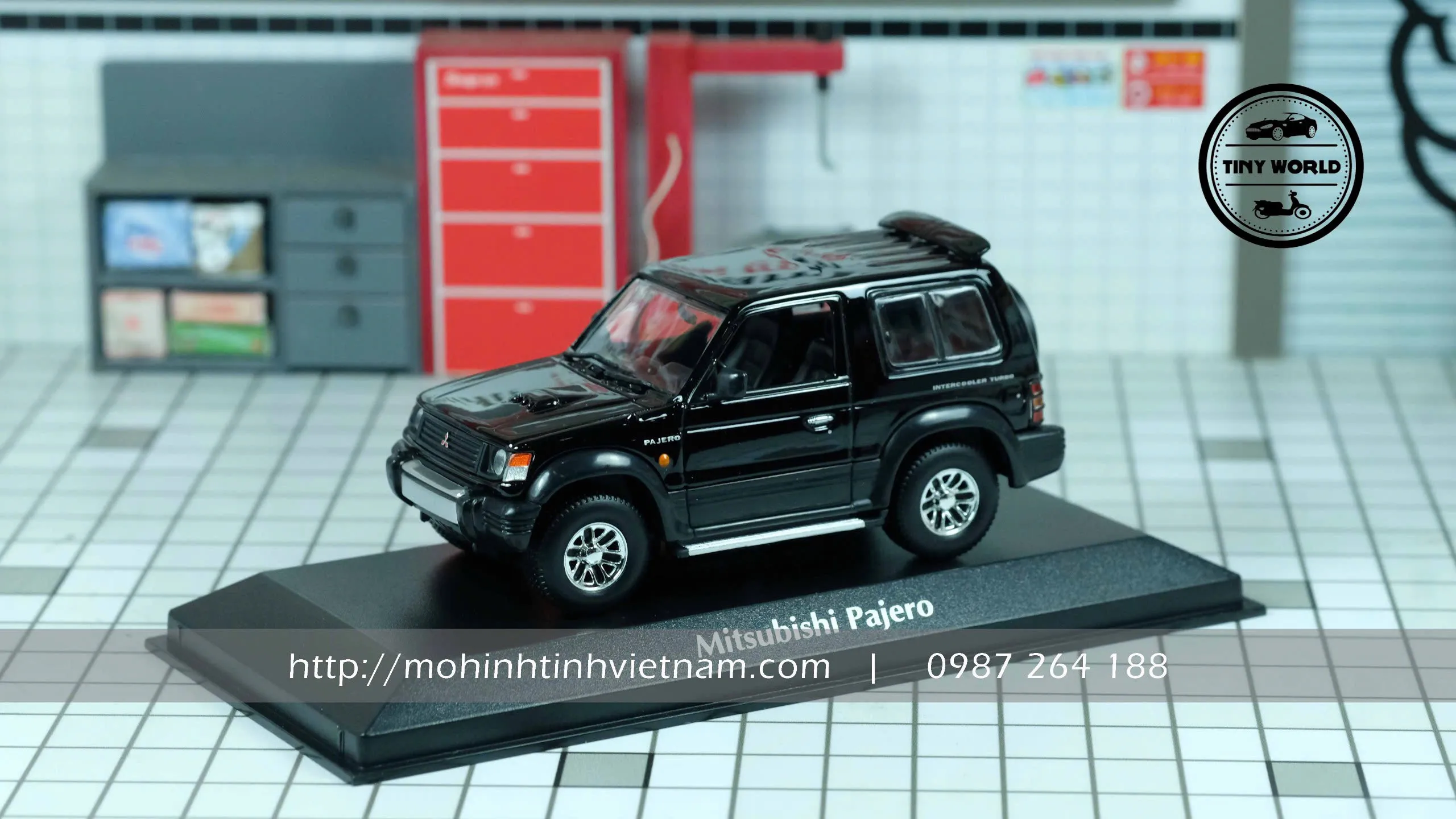 MÔ HÌNH Ô TÔ MITSUBISHI PAJERO 1991 (ĐEN) 1:43 MINICHAMPS