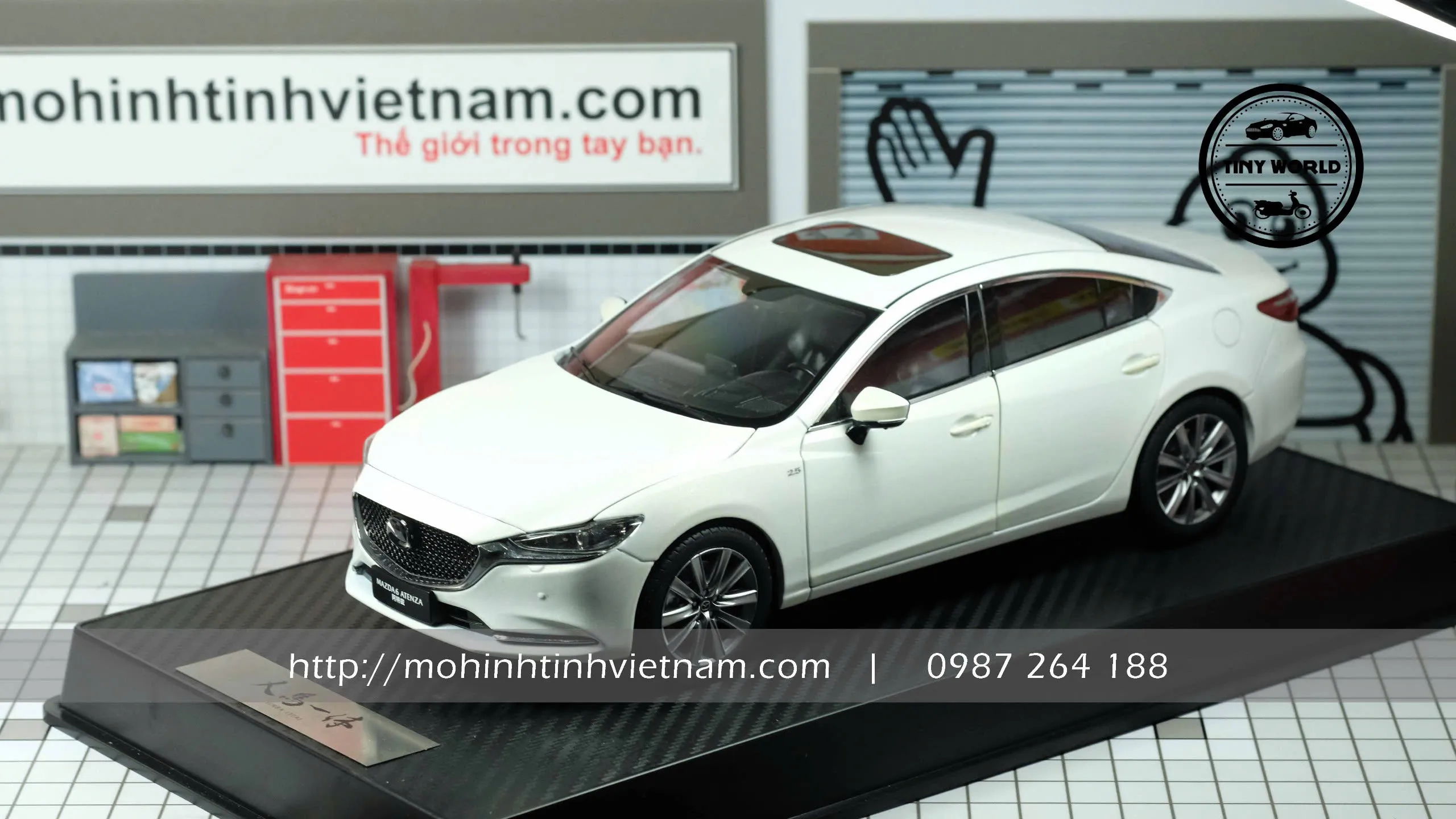 MÔ HÌNH Ô TÔ MAZDA 6 2019 (TRẮNG) 1:18 DEALER