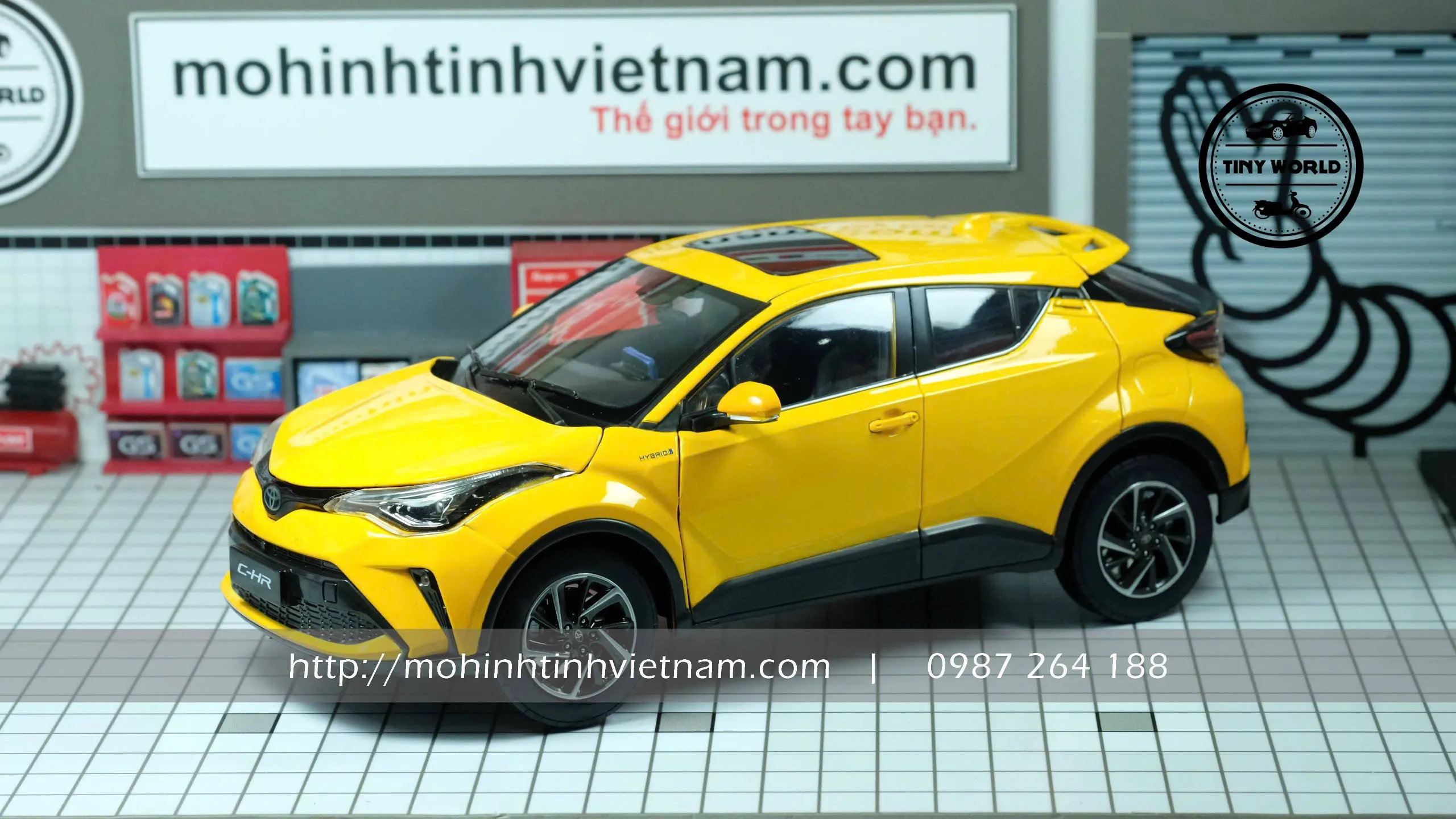MÔ HÌNH Ô TÔ TOYOTA C-HR 2021 (VÀNG) 1:18 DEALER