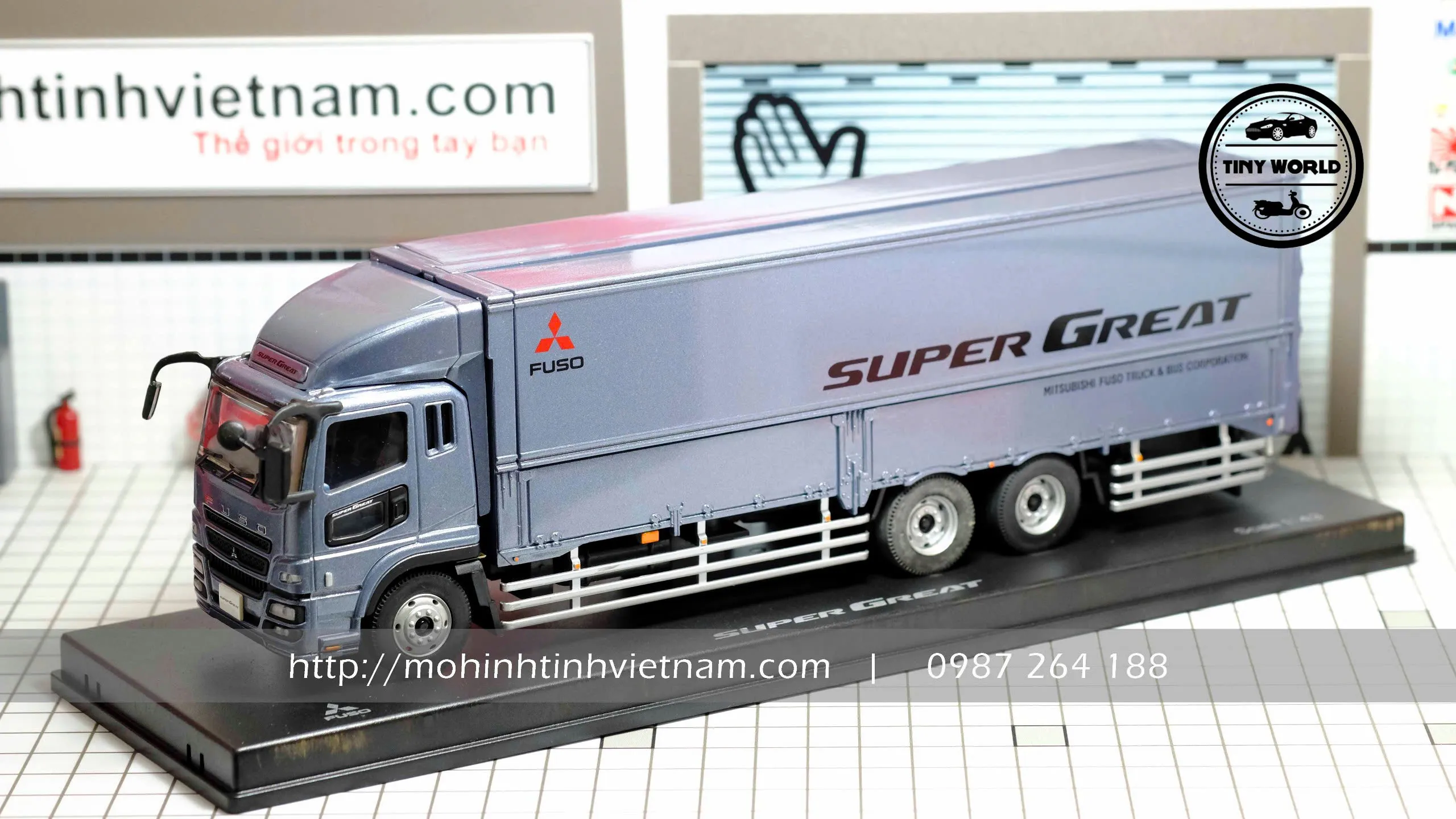 MÔ HÌNH Ô TÔ MITSUBISHI FUSO SUPER GREAT (XANH) 1:43 DEALER